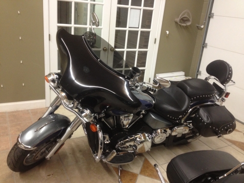 VULCAN 2000 LT FAIRING STEREO INCLUDED